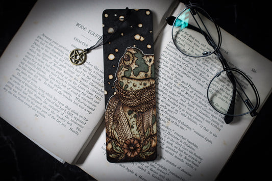 Wooden Toad frog witch familiar bookmark woodburned by www.smokecrafthollow.com for witchmas and pagan gifts for bookworms and bibliophiles